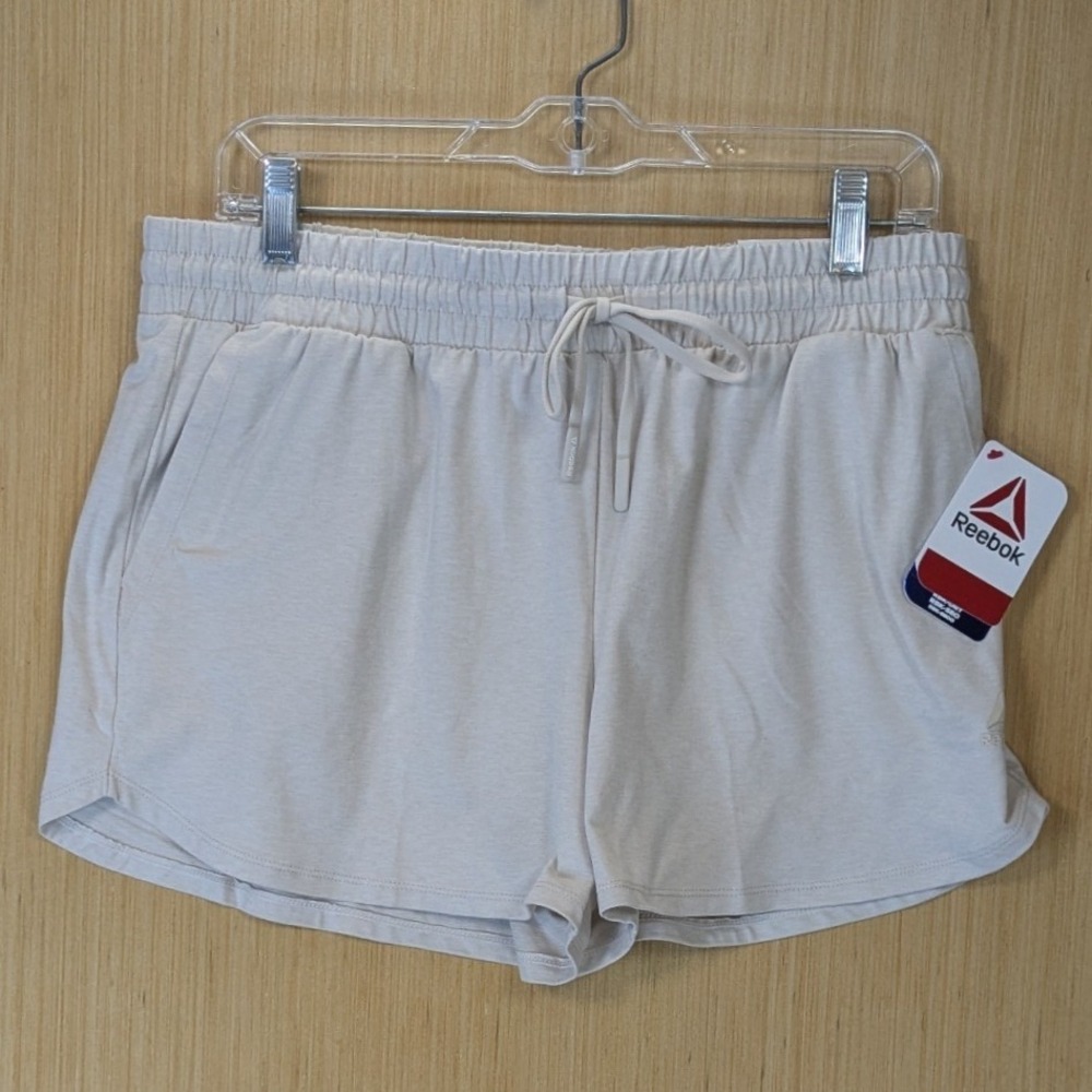 Reebok Legacy Active Shorts Pumice Stone Heather Relaxed Fit Size Medium NWT